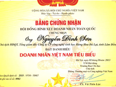 Bằng chứng nhận ông Nguyễn Đình Sơn đạt chứng nhận 